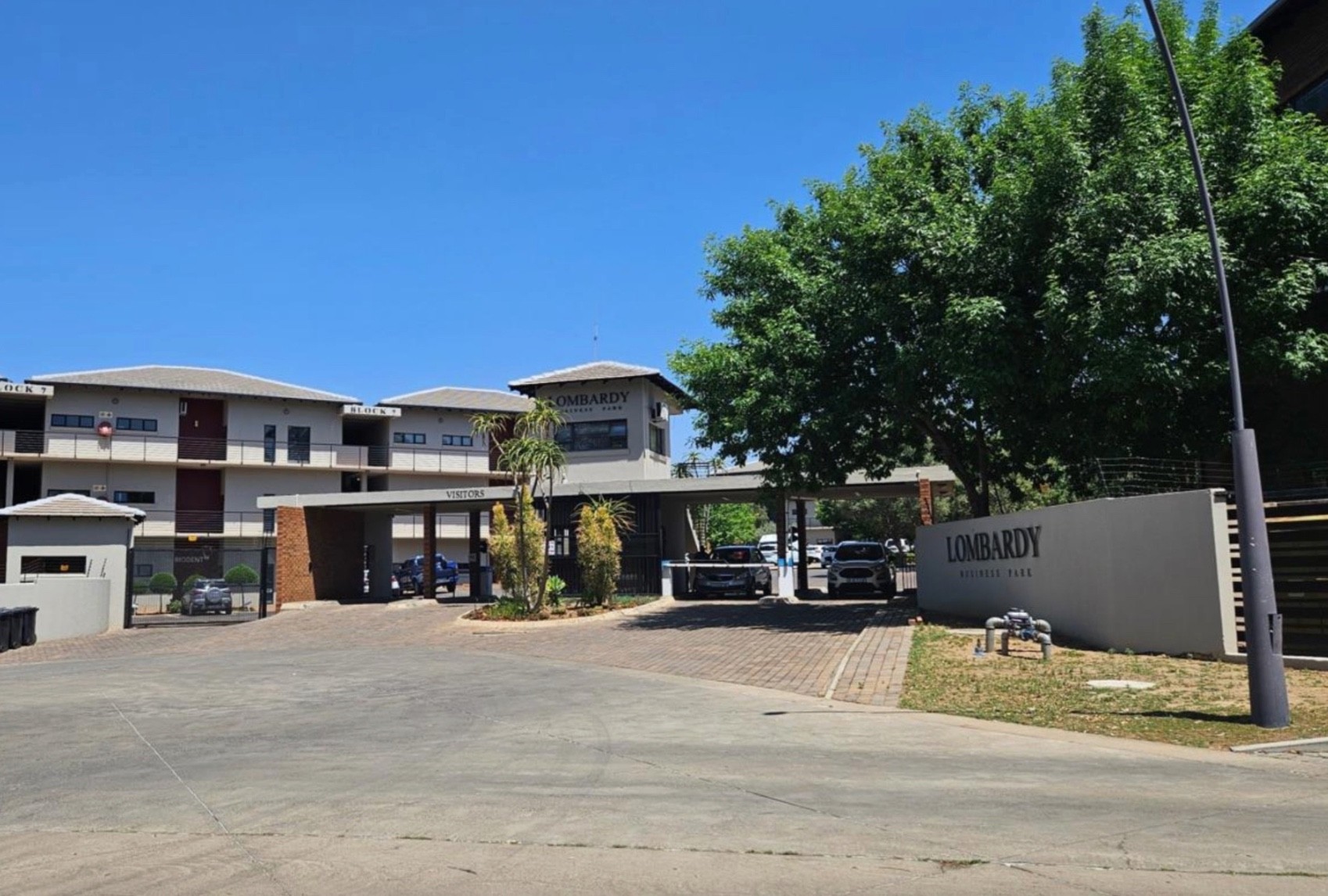 Office for rent in Waterkloof Ridge, Pretoria, 98 m²