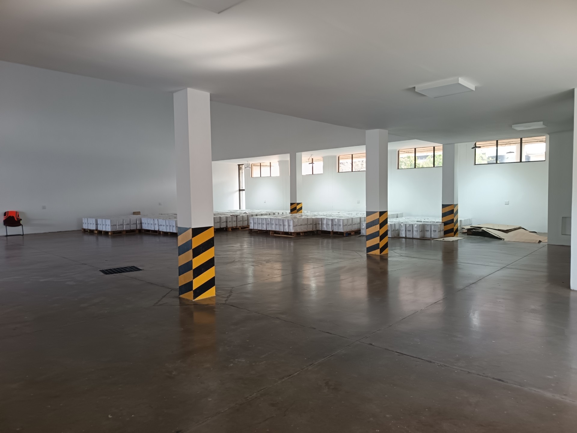Warehouse for rent in Cornubia, KwaZulu Natal, 1496 m²