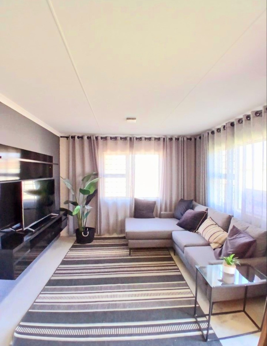House for sale in Soshanguve VV, Soshanguve, 80 m²