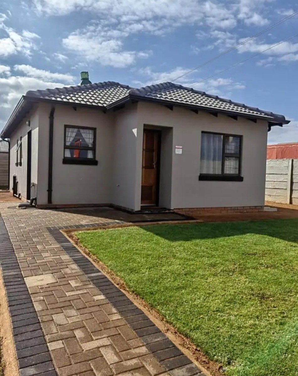 House for sale in Soshanguve VV, Soshanguve, 80 m²