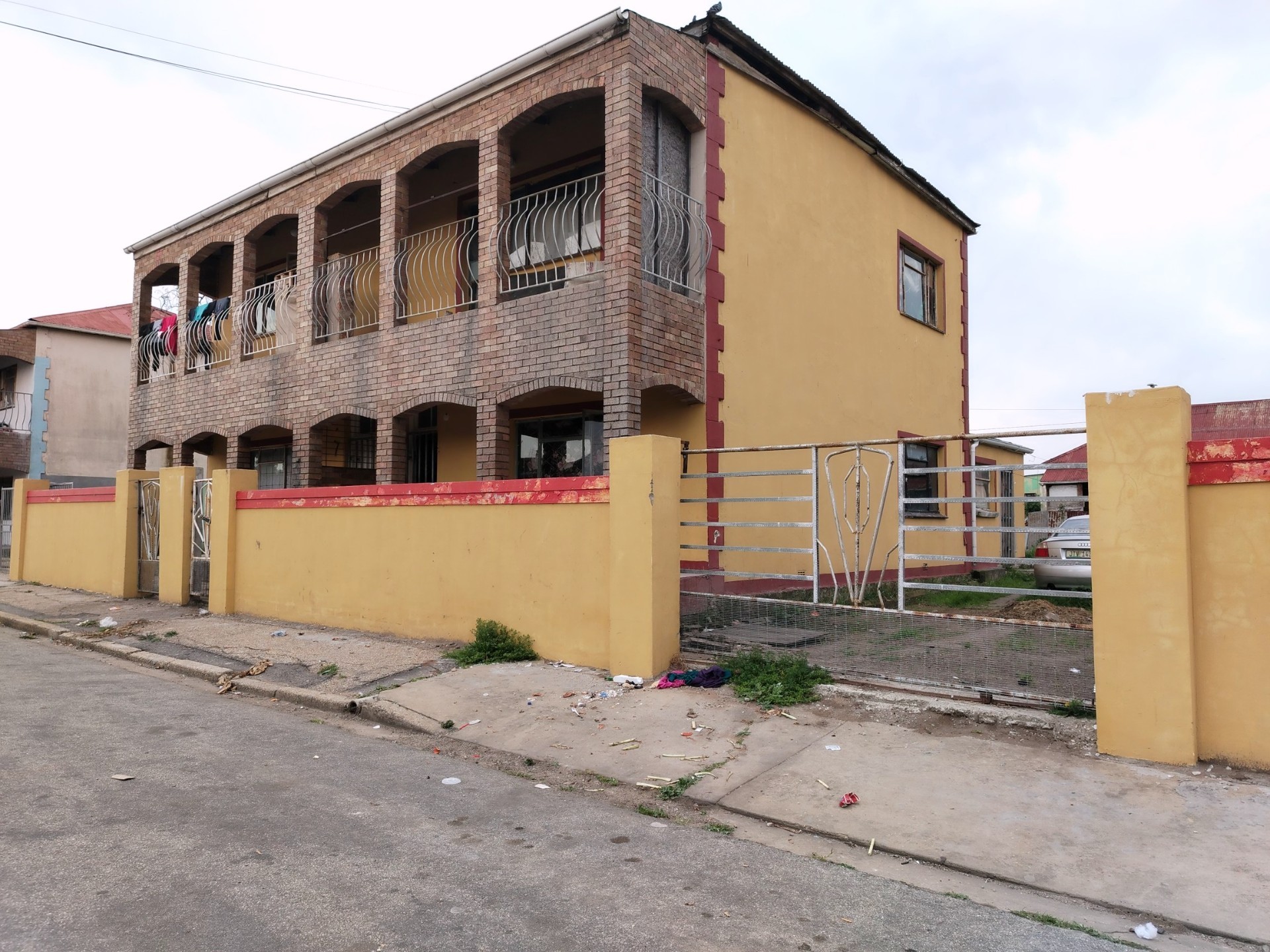 Apartment Block for sale in Cannon Hill, Uitenhage, 728 m²