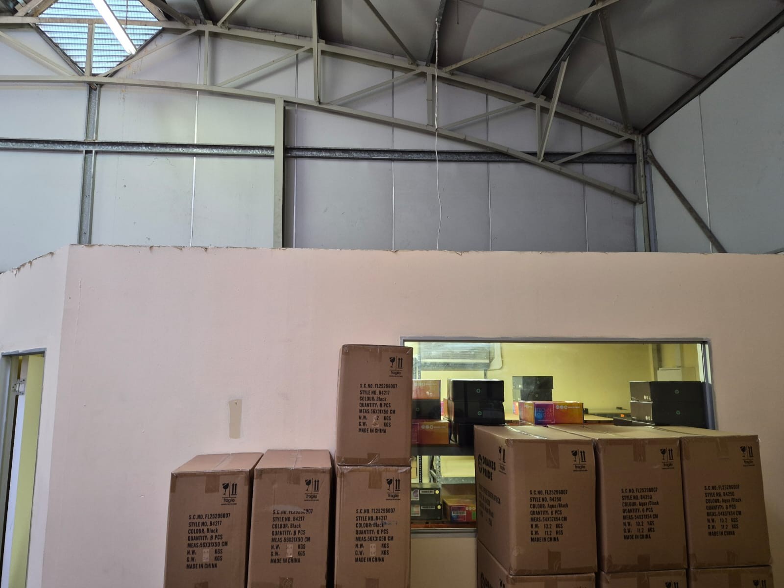 Warehouse for rent in Newton Park, Port Elizabeth, 22 Mangold Street, Newton Park, Port Elizabeth, Eastern Cape, 238 m²