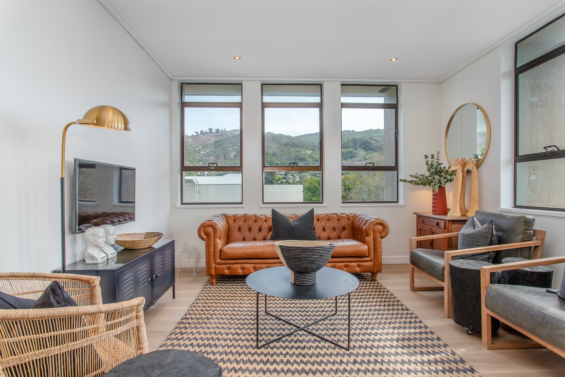 Apartment For Sale in Lemoenkloof Paarl Western Cape