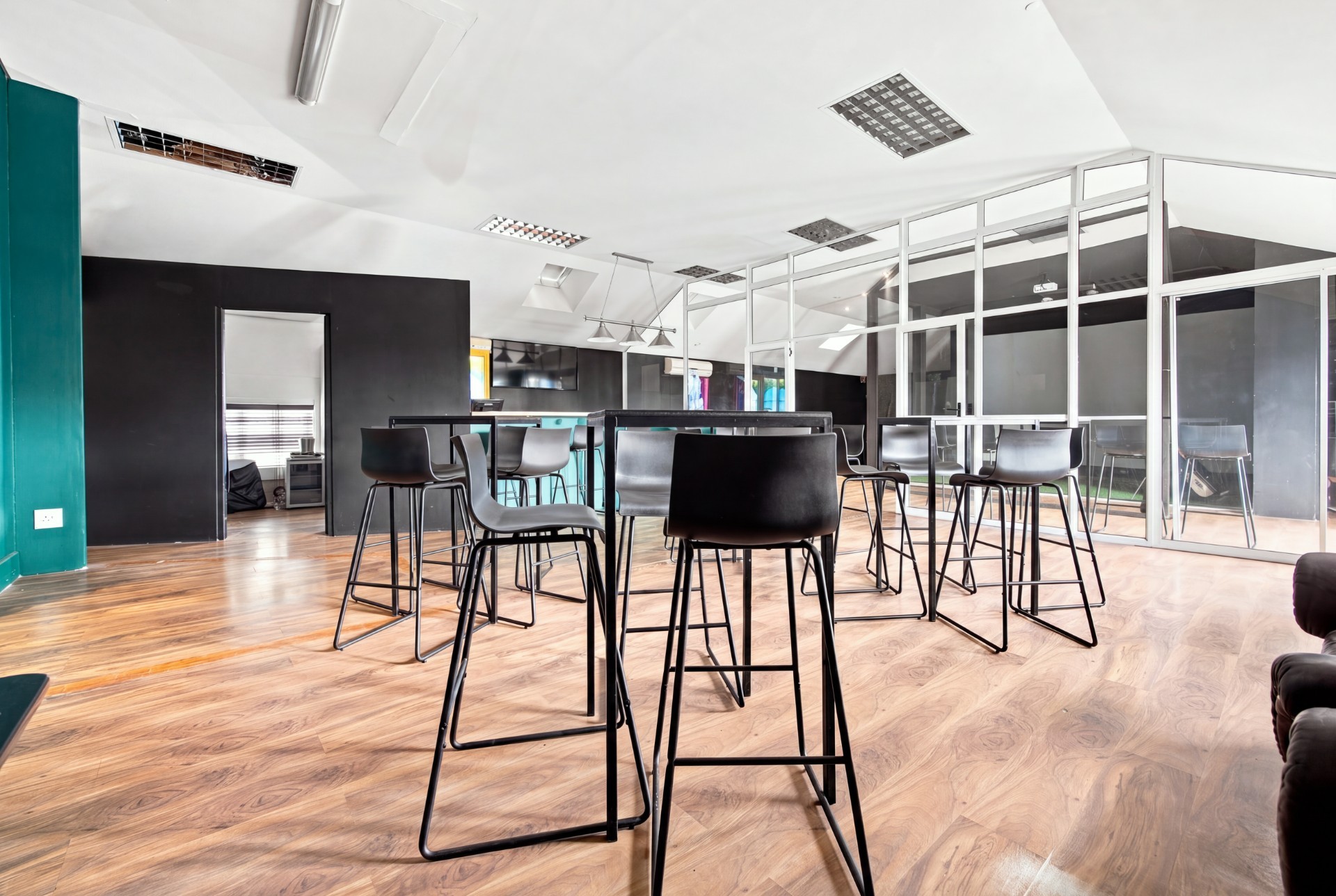 Office for rent in Paarl North, Paarl, 382 Main Road, Paarl North, Paarl, Western Cape, 162 m²