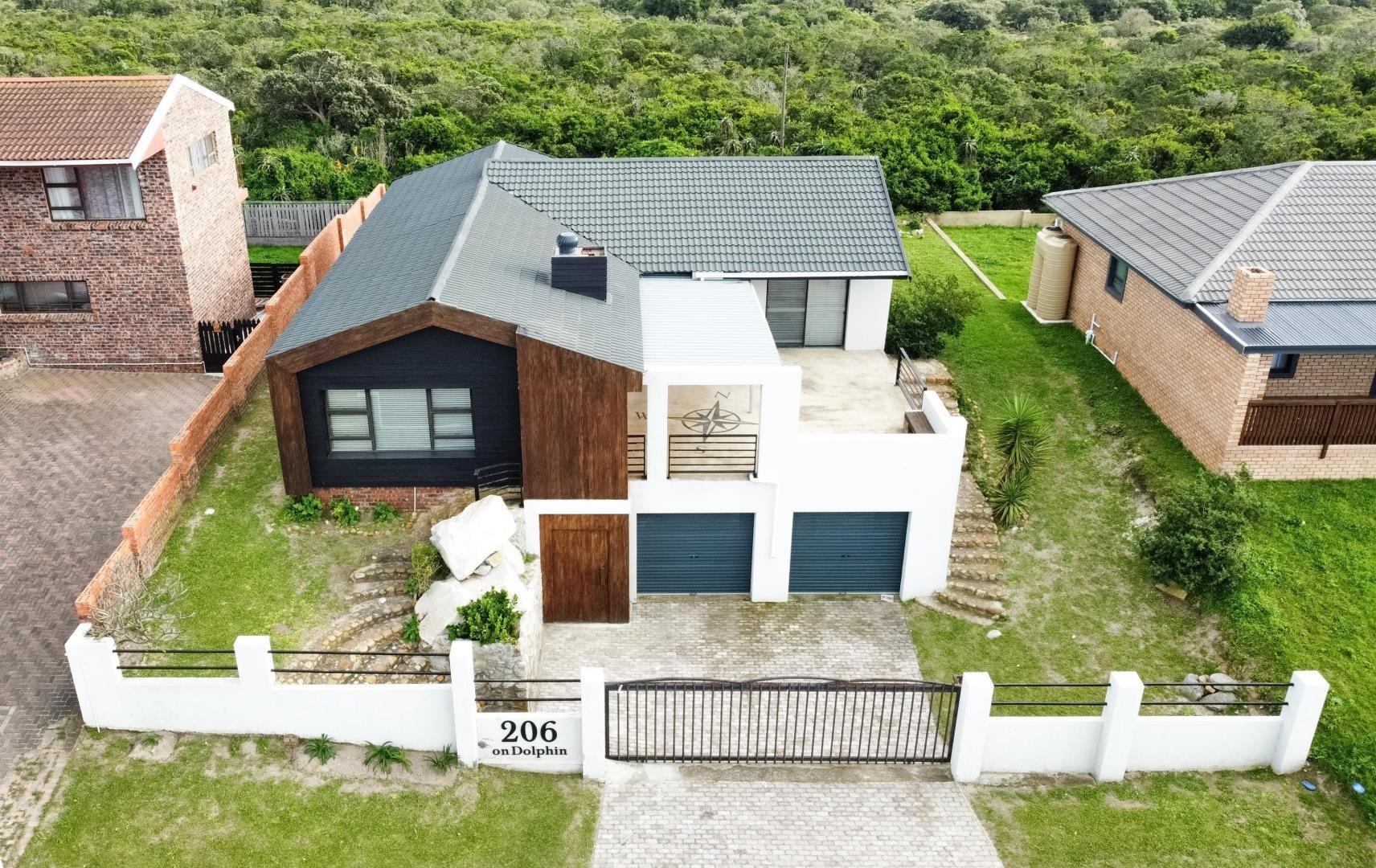 House for sale in Aston Bay, Jeffreys Bay, 540 m²