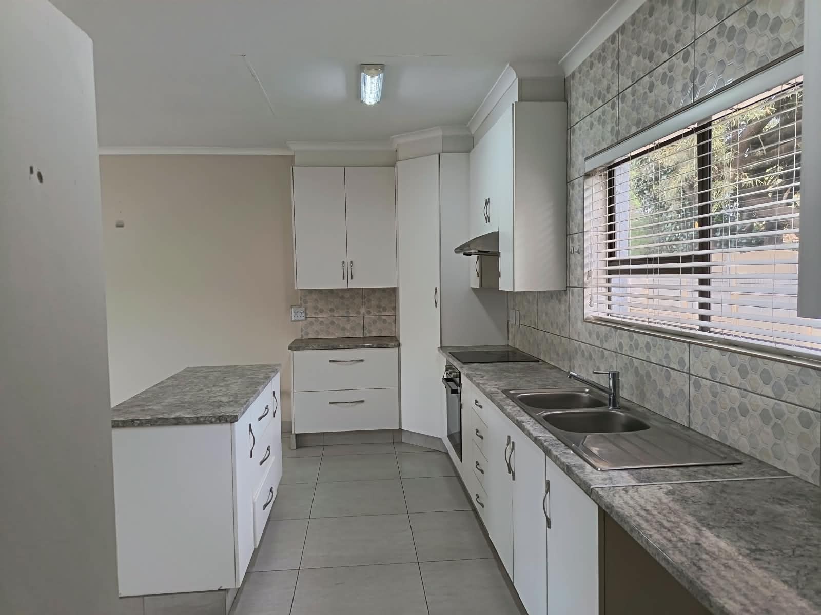 Cottage for rent in Brackenhurst, Alberton