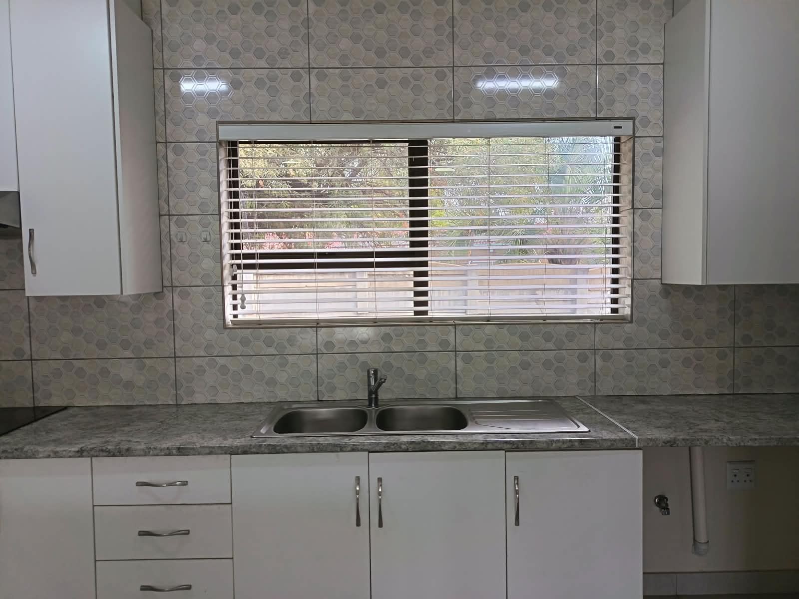Cottage for rent in Brackenhurst, Alberton