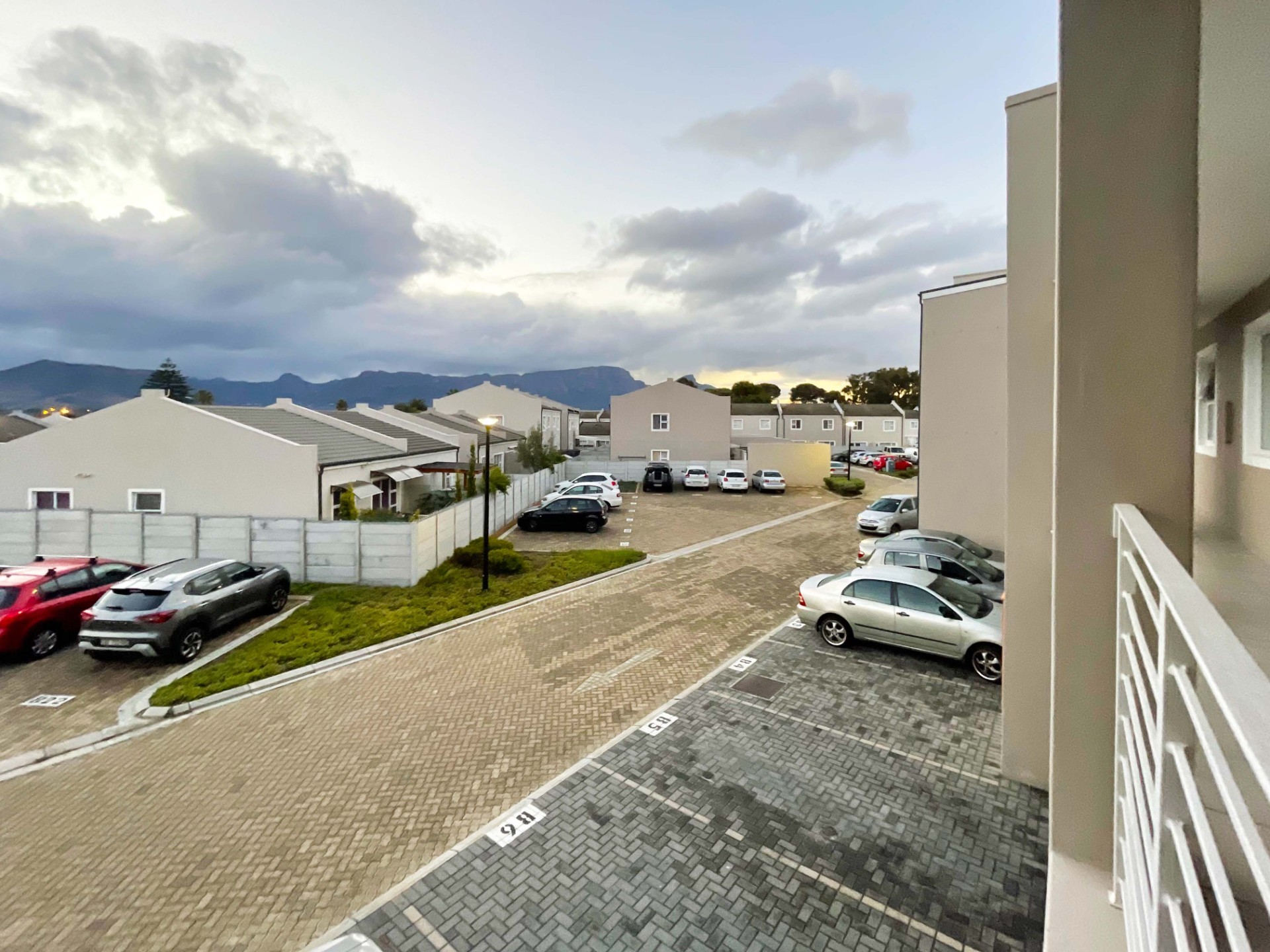 Apartment for rent in Heathfield, Cape Town, 52 m²