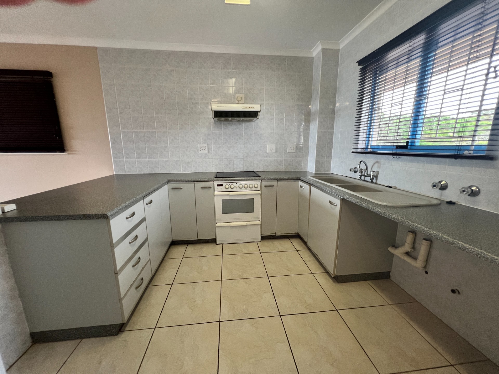 Apartment for sale in Ballito Central, Ballito, KwaZulu Natal, 102 m²