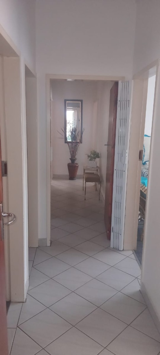 House for sale in Bethal, 1012 m²