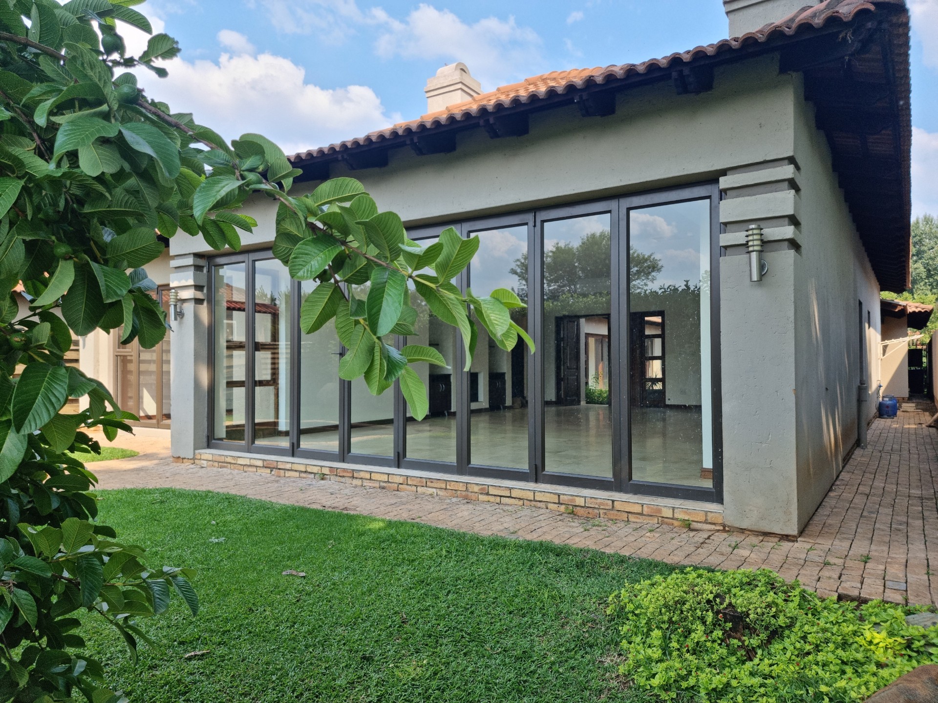 House for rent in Pecanwood Estate, Pecanwood, Hartbeespoort, North West