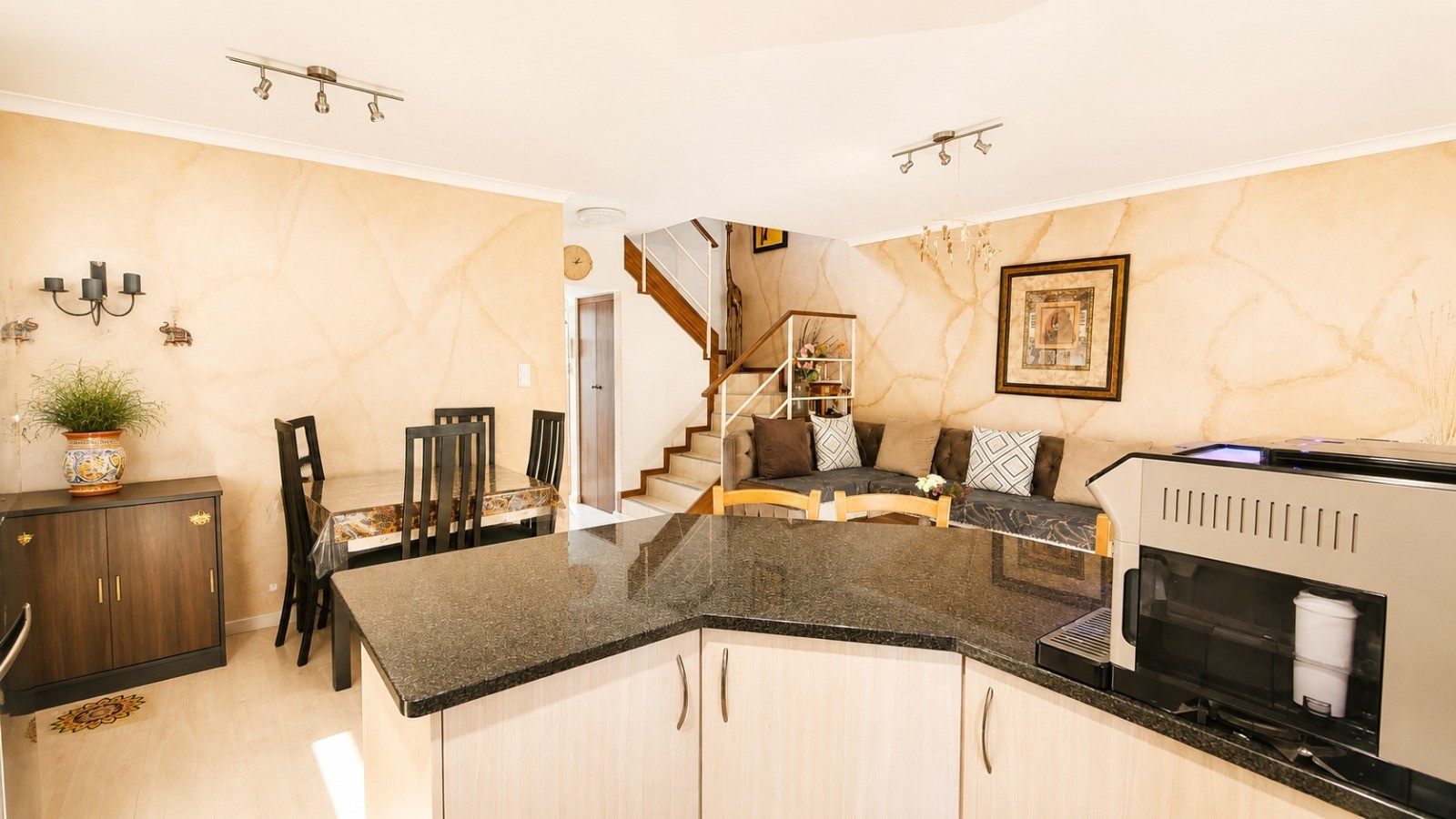 Apartment for rent in Waves Edge, Blouberg, 93 m²