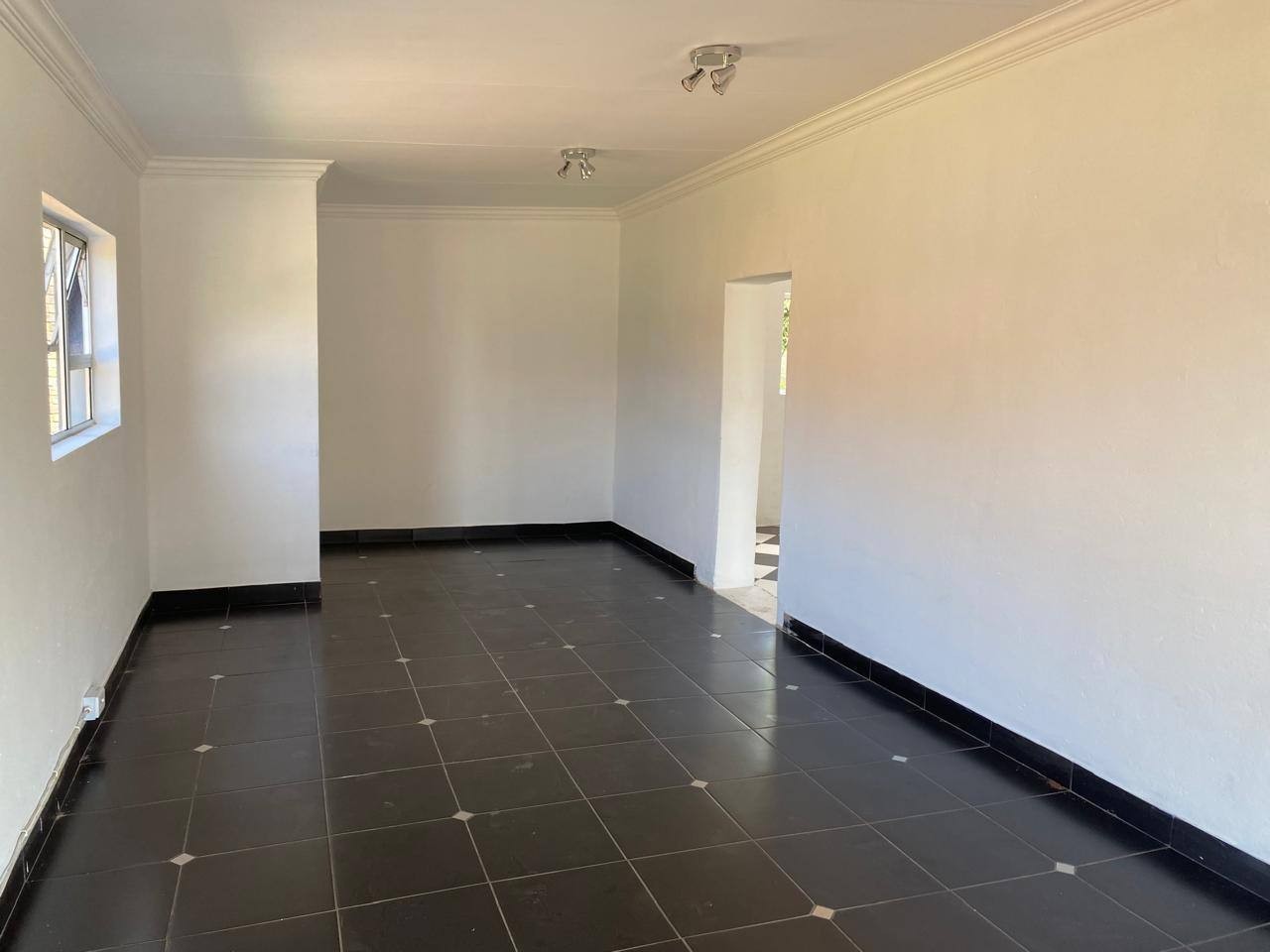 House for sale in Benoni North, Benoni, 1000 m²