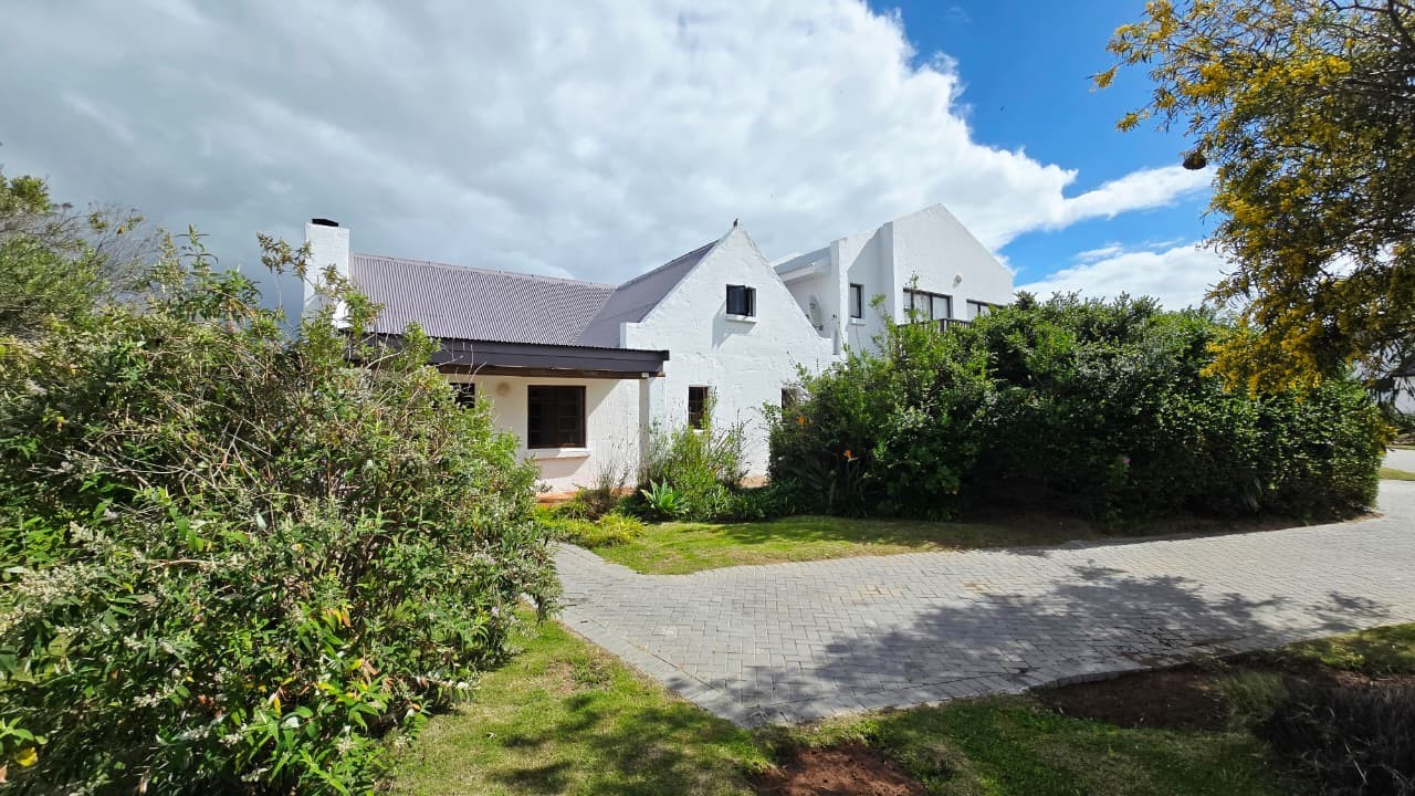 House for sale in Boggomsbaai, Mossel Bay, 5 Keurboom singel, Boggomsbaai, Mossel Bay, Western Cape, 257 m²