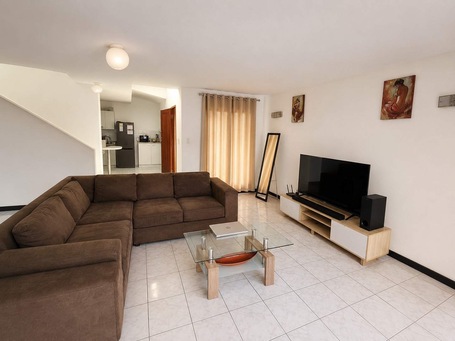 Apartment for sale in Corlett Gardens, Johannesburg, 93 m²