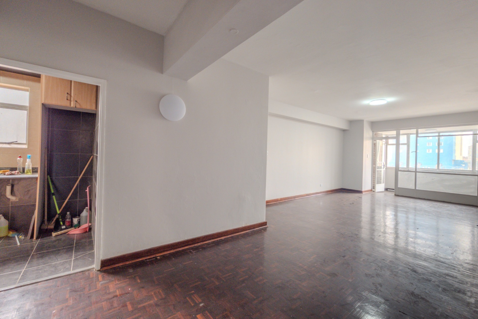 Apartment for sale in South Beach, Durban, KwaZulu Natal, 95 m²