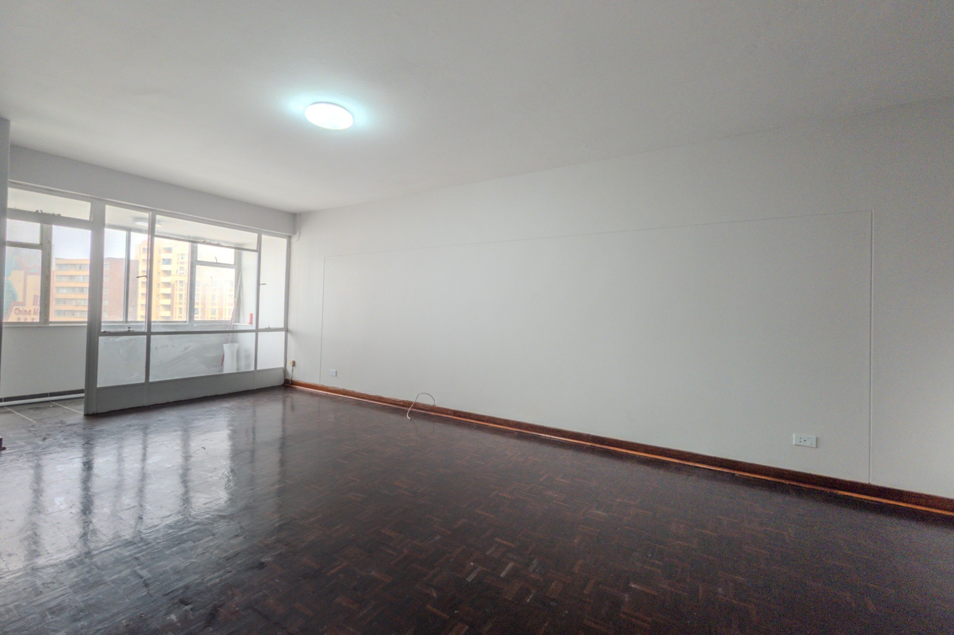 Apartment for sale in South Beach, Durban, KwaZulu Natal, 95 m²