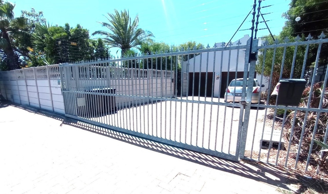 House for sale in Tijgerhof, Milnerton, 270 m²