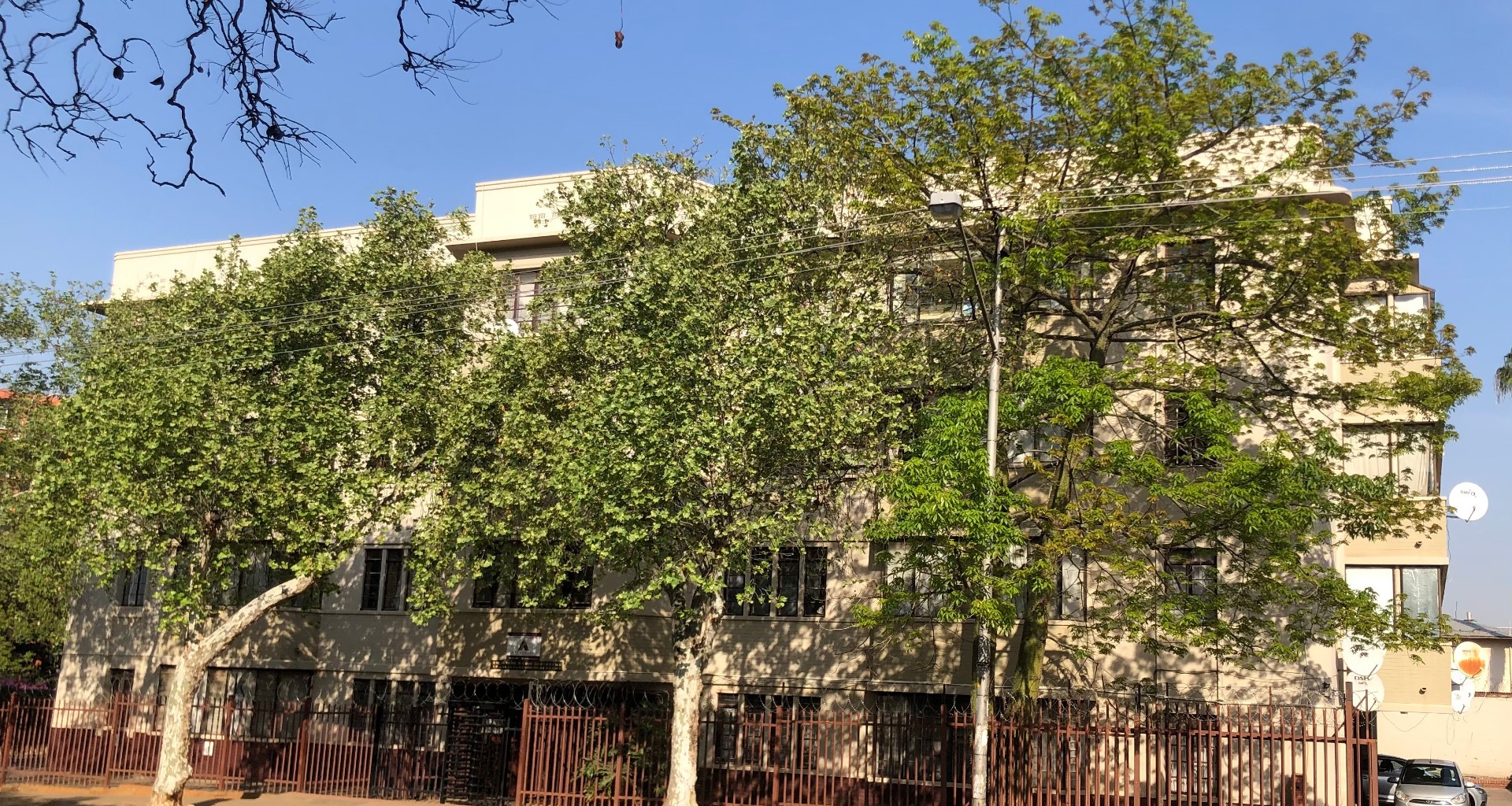 Apartment for rent in Arcadia, Pretoria, 2 (3rd floor), Hannah Court, 347 Leyds street, Arcadia, Pretoria, Gauteng