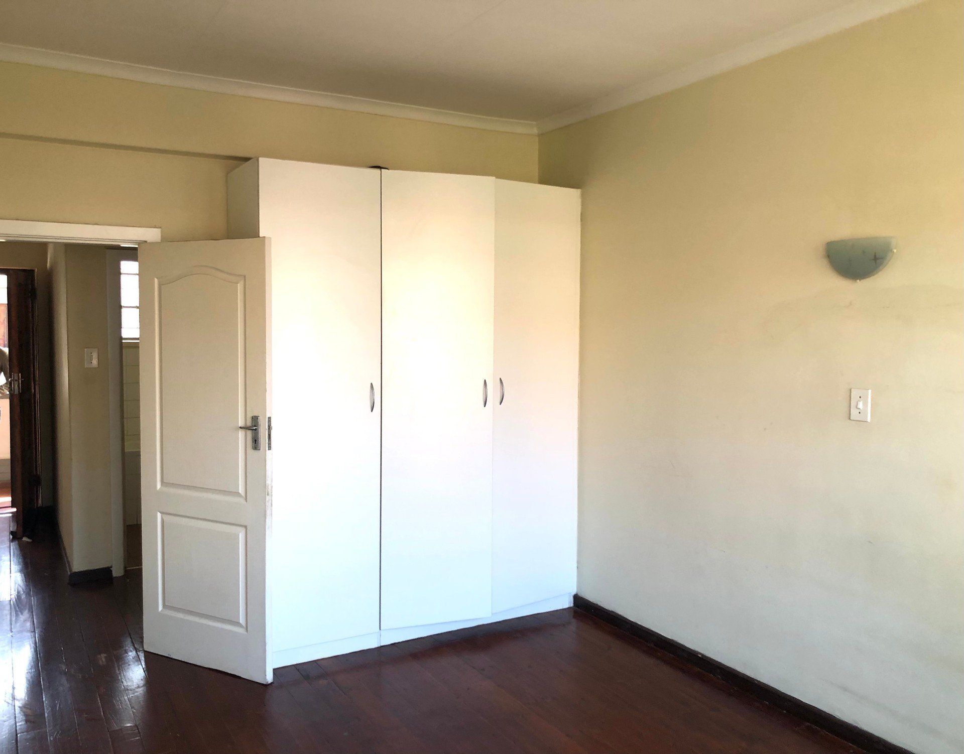 Apartment for rent in Arcadia, Pretoria, 2 (3rd floor), Hannah Court, 347 Leyds street, Arcadia, Pretoria, Gauteng