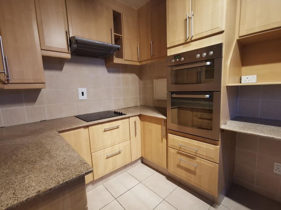 Apartment for rent in Benmore Gardens, Sandton, 00, Ben Avon, 113 Elizabeth Avenue, Benmore Gardens, Sandton, Gauteng, 133 m²