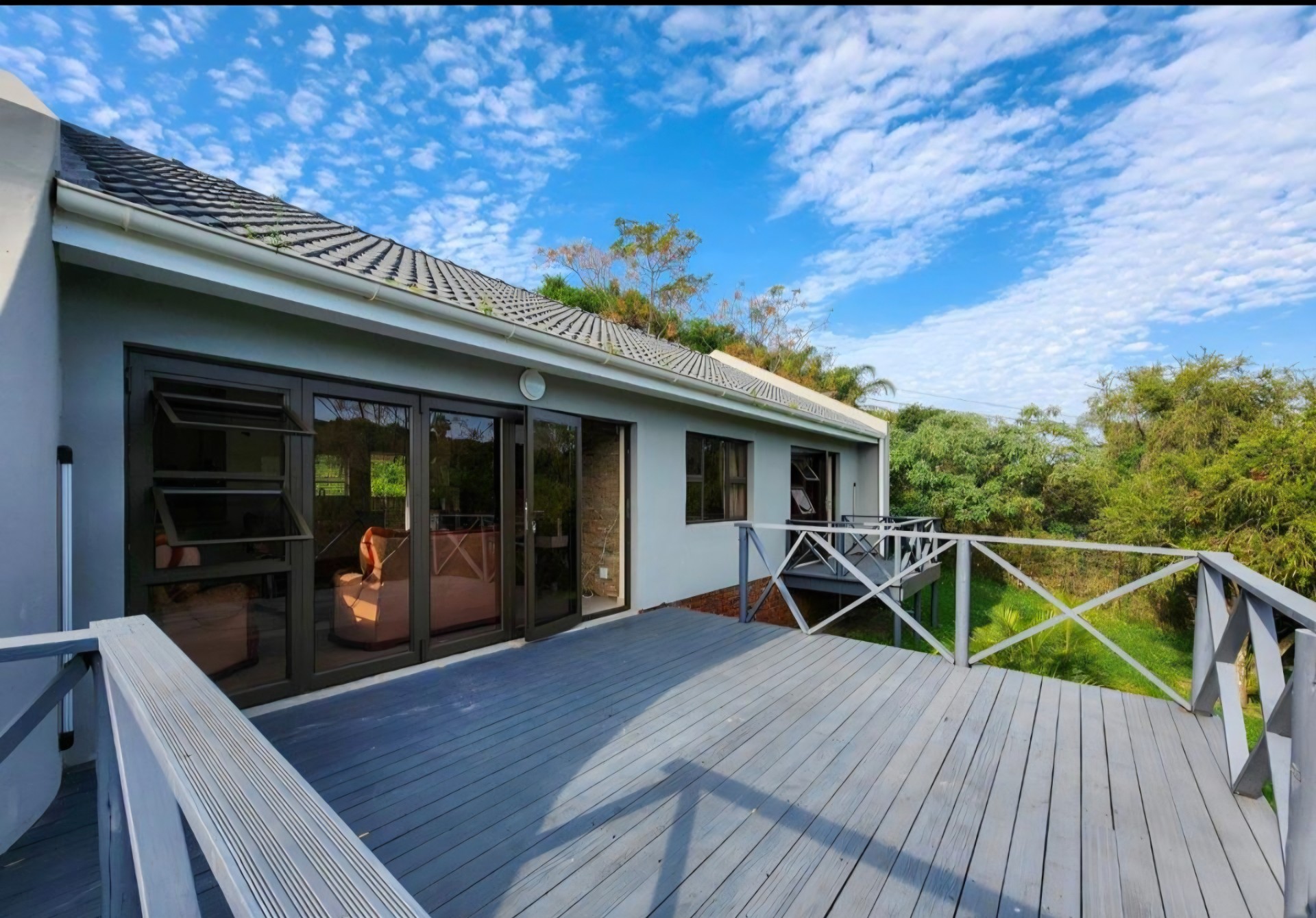 House for sale in Beacon Bay, East London, 998 m²