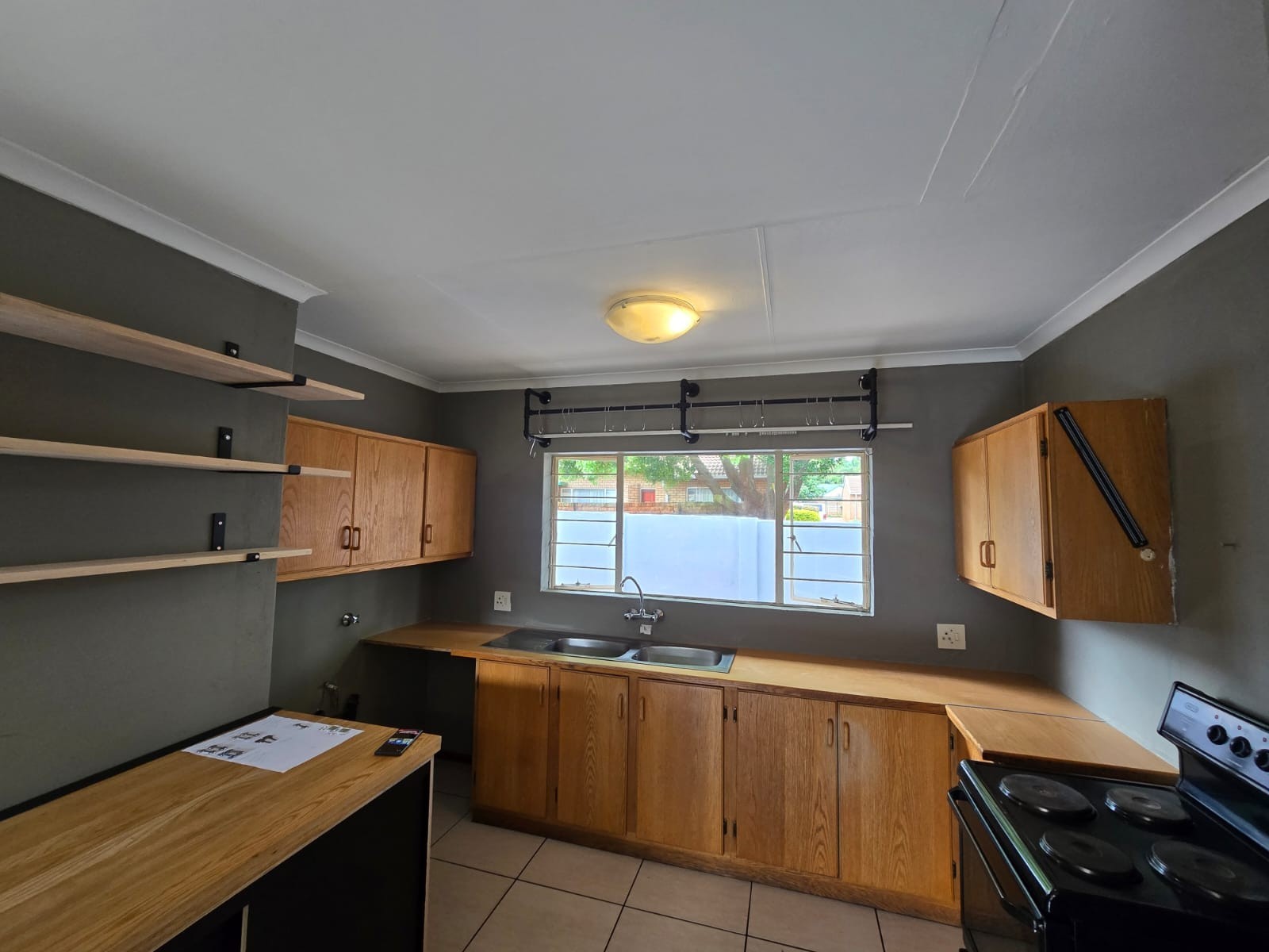 Townhouse for sale in Annlin, Pretoria, 93 m²