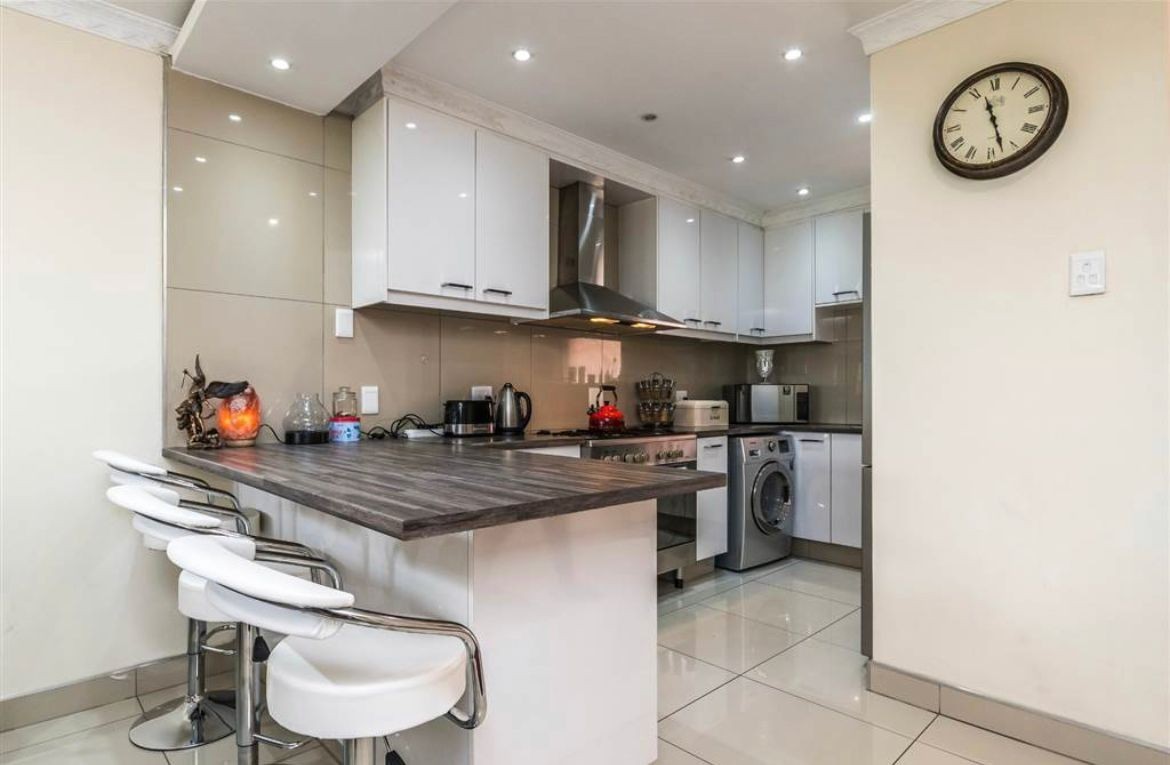 Apartment for rent in Illovo, Sandton, 0, Tilbury, 47 North Street, Illovo, Sandton, Gauteng, 120 m²