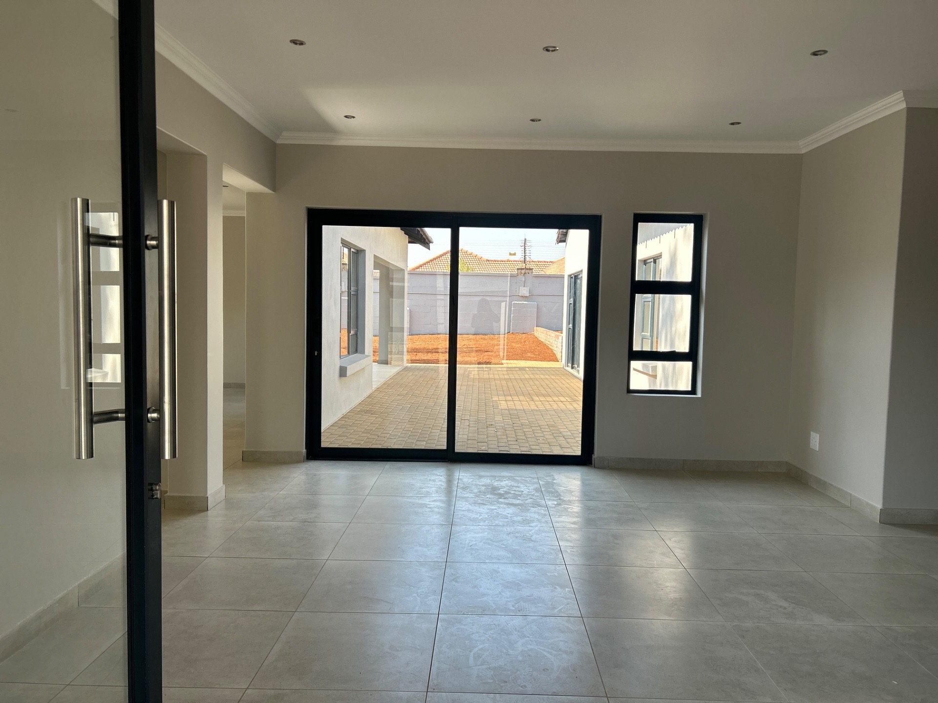 House for sale in Silverwoods Country Estate, Pretoria, 298 m²