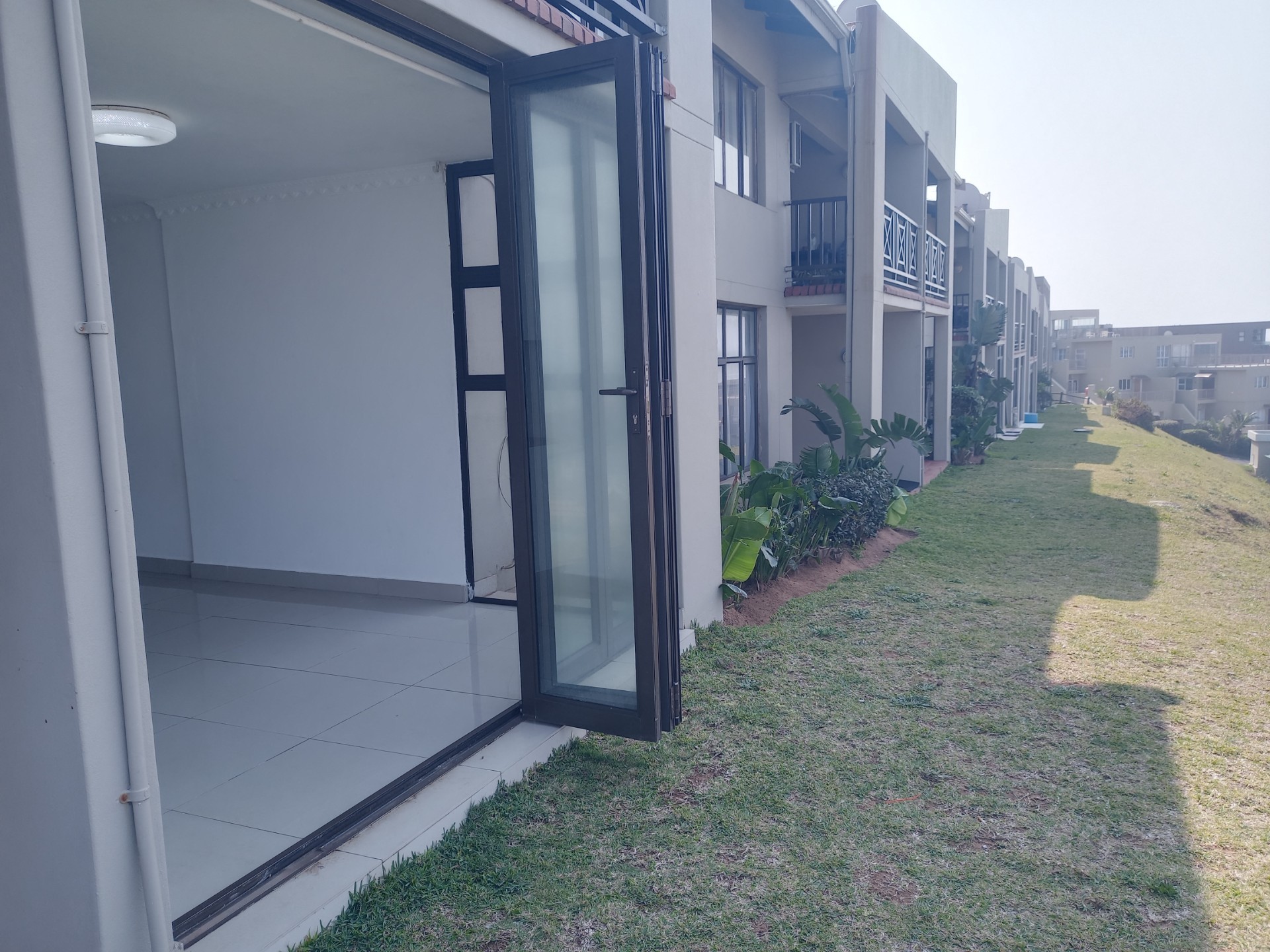 Apartment for rent in La Mercy, KwaZulu Natal, 88 m²