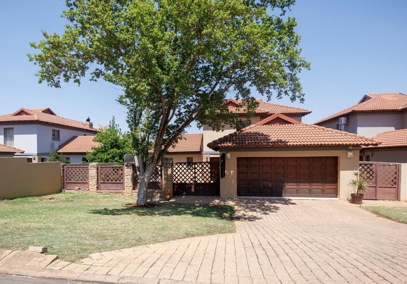 House For Sale in Birdwood Estate, Hartbeespoort, North West