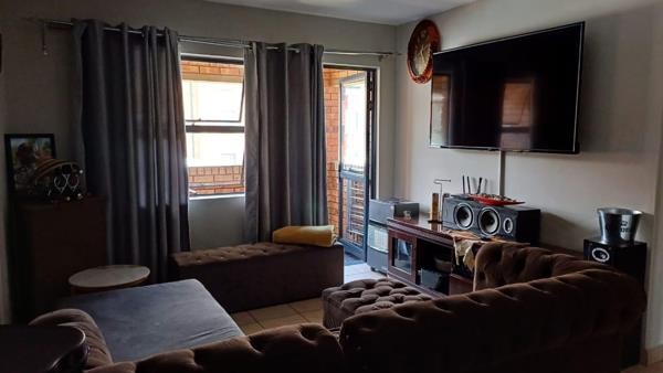 House for sale in Kibler Park, Johannesburg, 48 m²