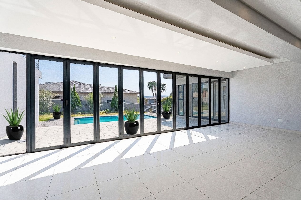 House for sale in Waterfall Country Estate, Midrand, 95 FA, Waterfall Country Estate, 1 Country Estate Drive, Waterfall Country Estate, Midrand, Gauteng, 1120 m²