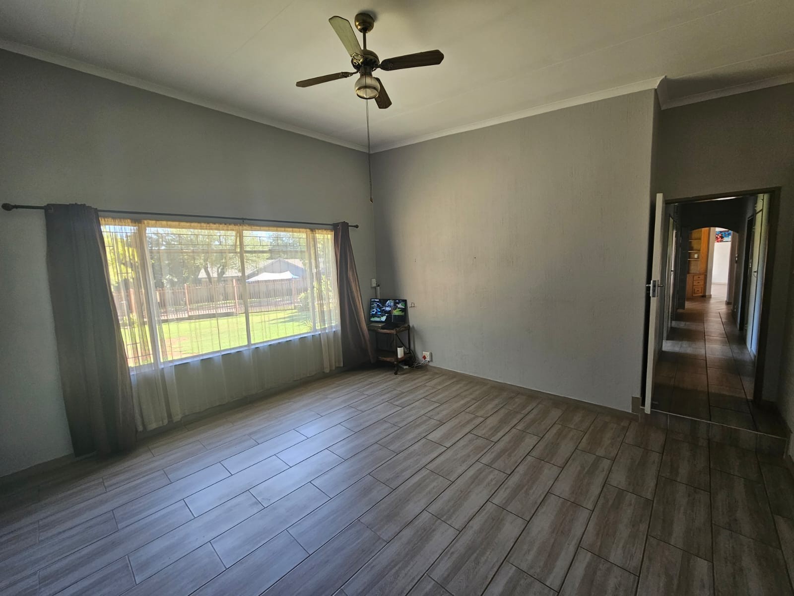 House for sale in Wierda Park, Centurion, 1509 m²