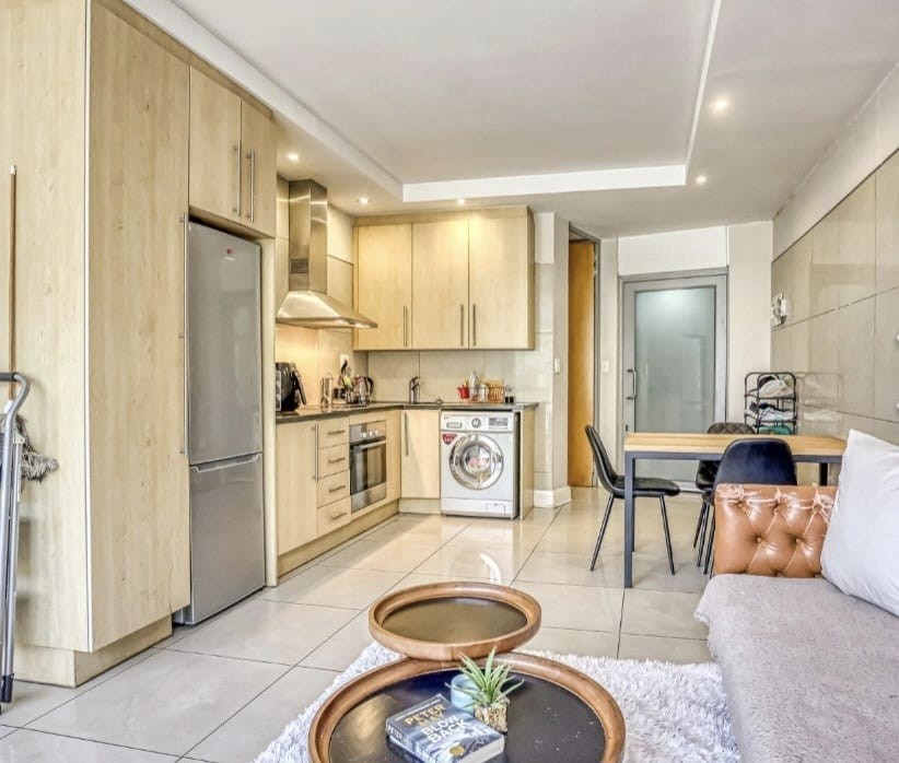 Apartment for rent in Sandton Central, Sandton, 58 m²