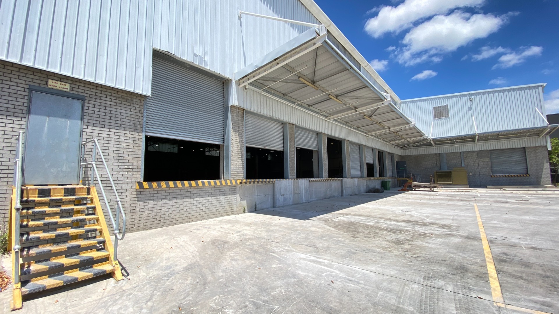 Warehouse for rent in Montague Gardens, Milnerton, 6075 m²