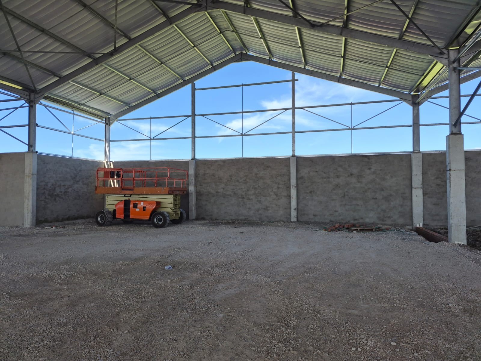 Warehouse for rent in Sidwell, Port Elizabeth, 107 Kempston Road, Sidwell, Port Elizabeth, Eastern Cape, 683 m²