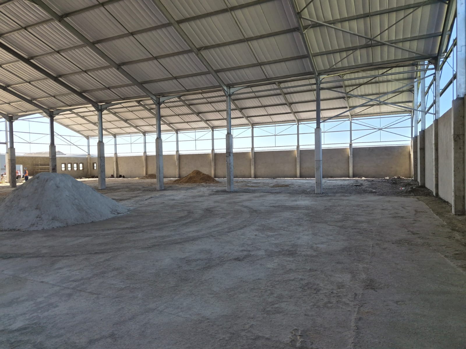 Warehouse for rent in Sidwell, Port Elizabeth, 1, 2 Section, GM Industrial Park, 107 Kempston Road, Sidwell, Port Elizabeth, Eastern Cape, 1560 m²