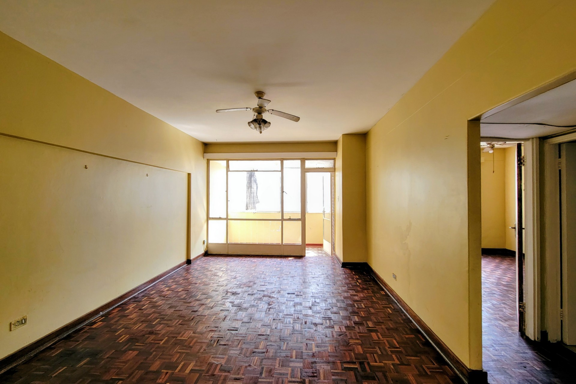 Apartment for sale in South Beach, Durban, KwaZulu Natal, 75 m²