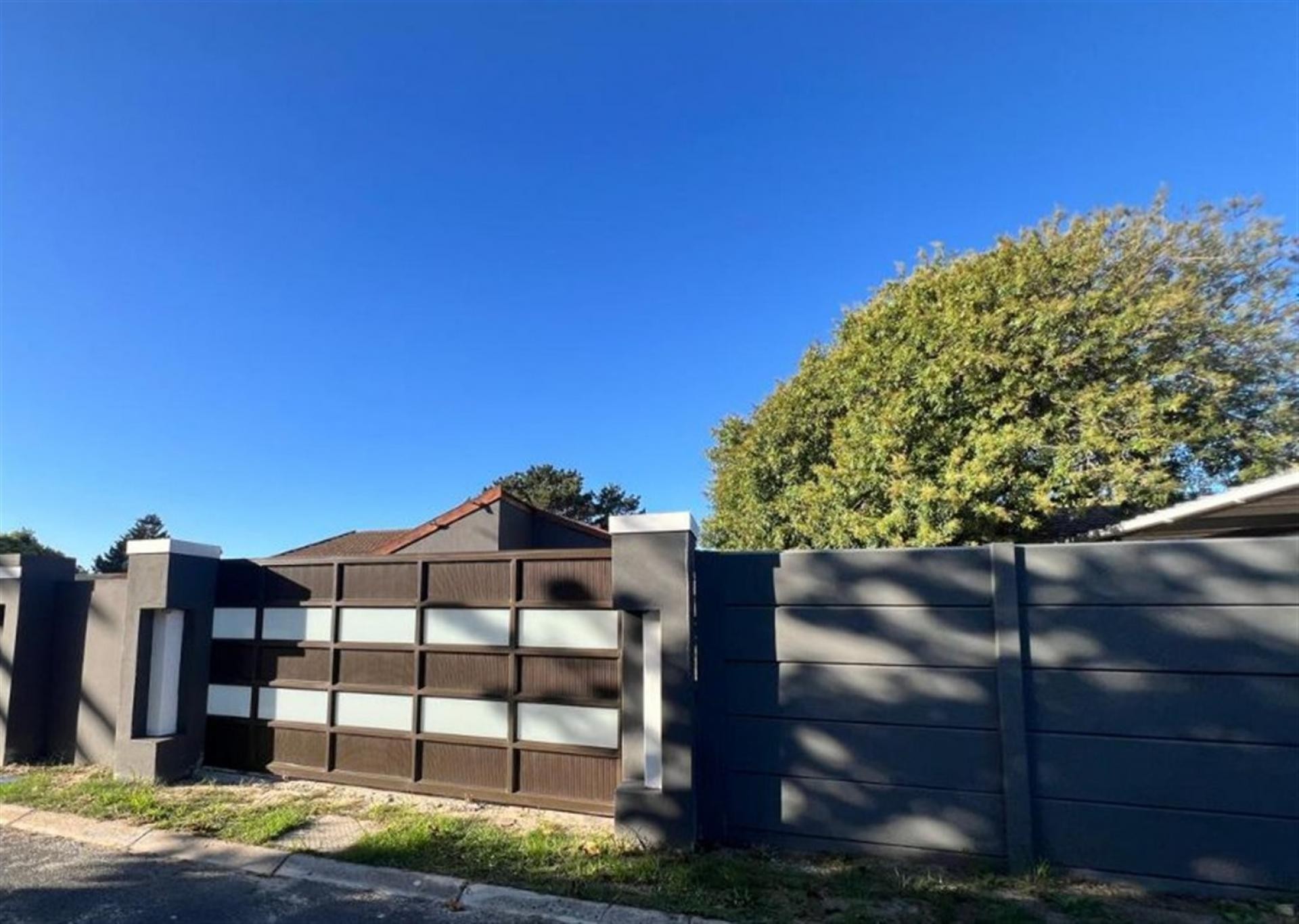 House for sale in Table View, Blouberg, 19F Park Road, Table View, Blouberg, Western Cape, 140 m²