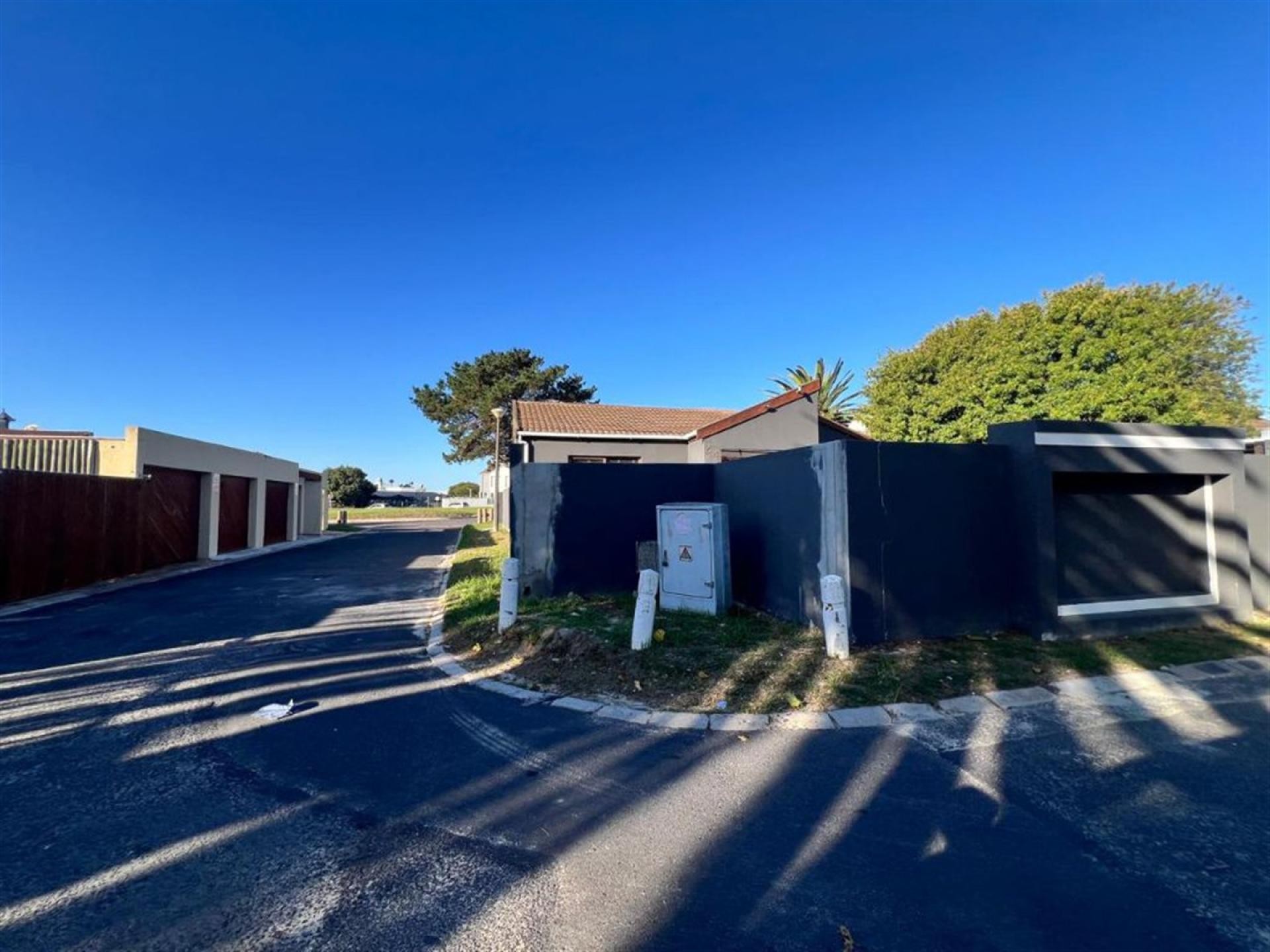 House for sale in Table View, Blouberg, 19F Park Road, Table View, Blouberg, Western Cape, 140 m²