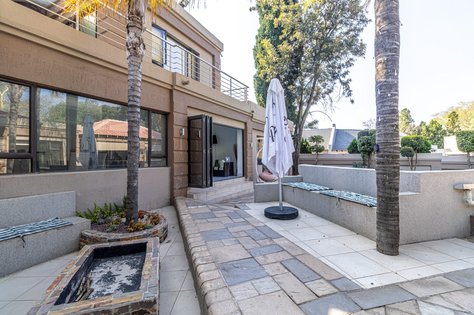 House for sale in Fourways Gardens, Sandton, 553 m²