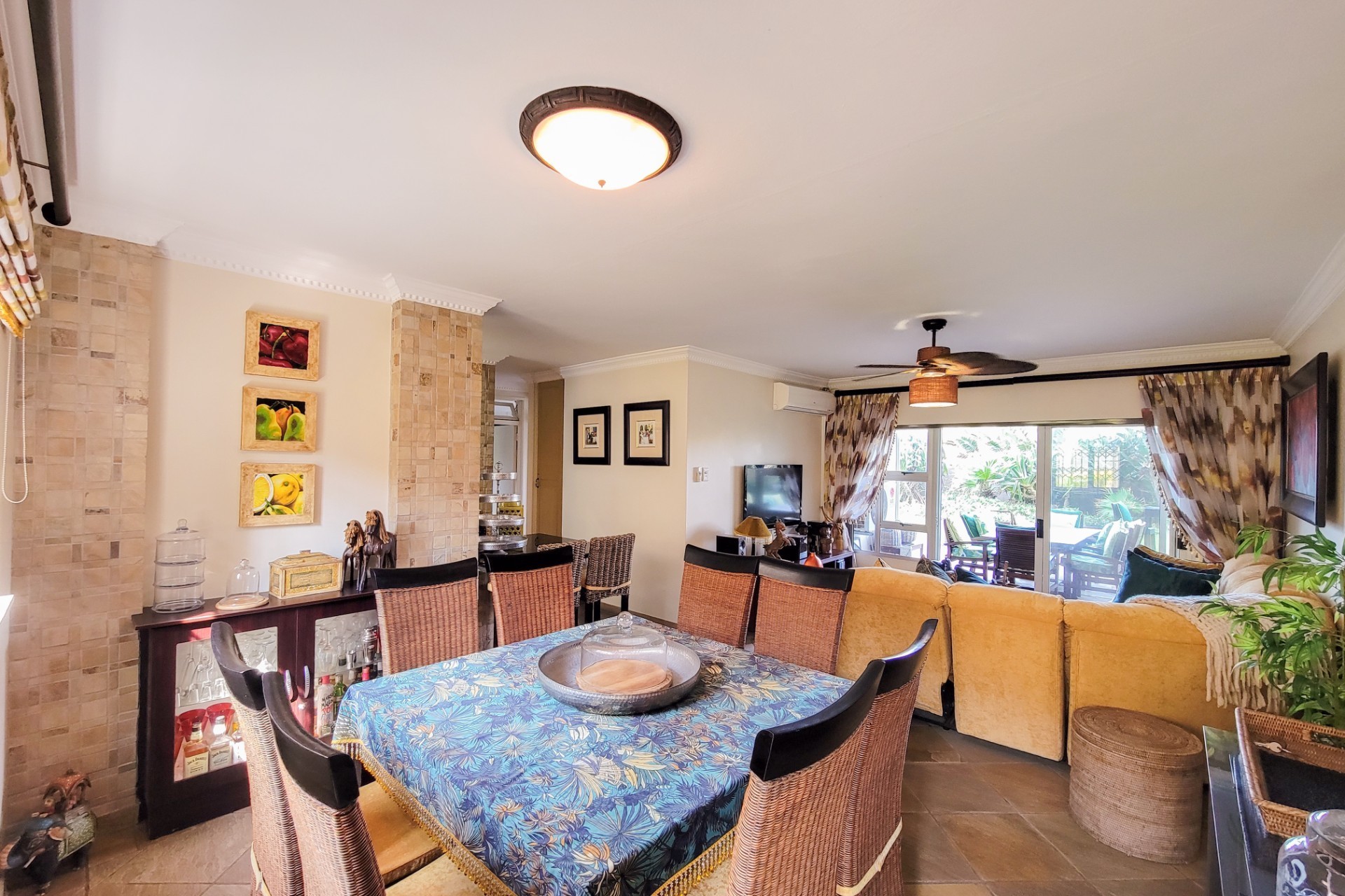 Apartment for sale in Umhlanga, KwaZulu Natal, 107 m²