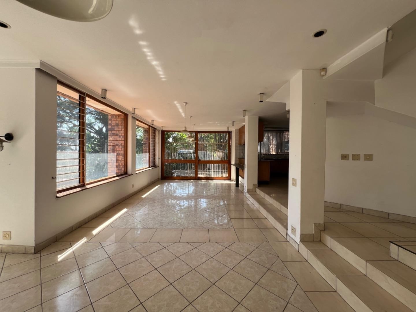 House for sale in Silverton, Pretoria, 1487 m²
