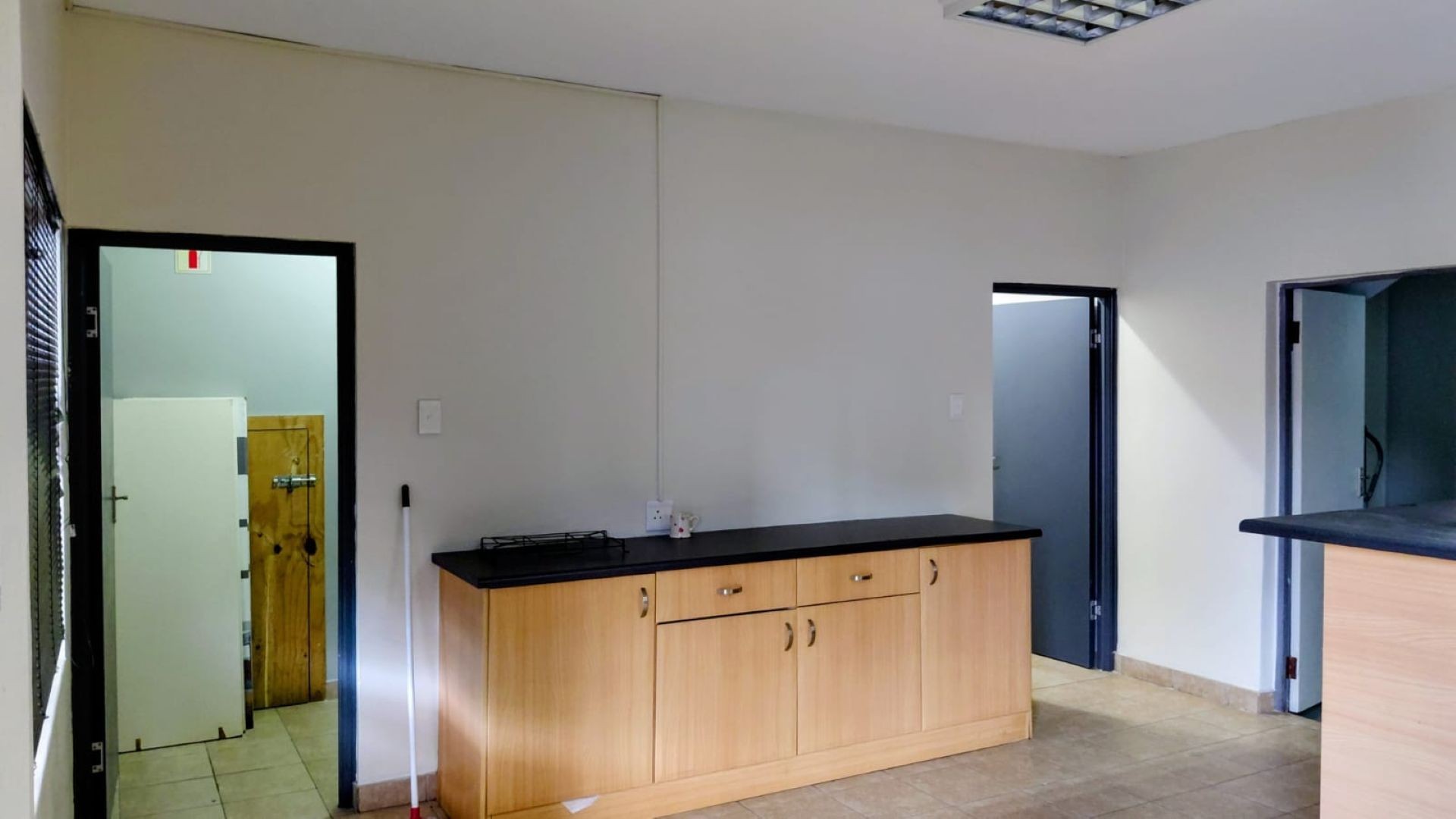 Industrial Property for sale in Shakas Head, Ballito, KwaZulu Natal, 15, CANTON PARK, 1336 R102, Shakas Head, Ballito, KwaZulu Natal, 284 m²