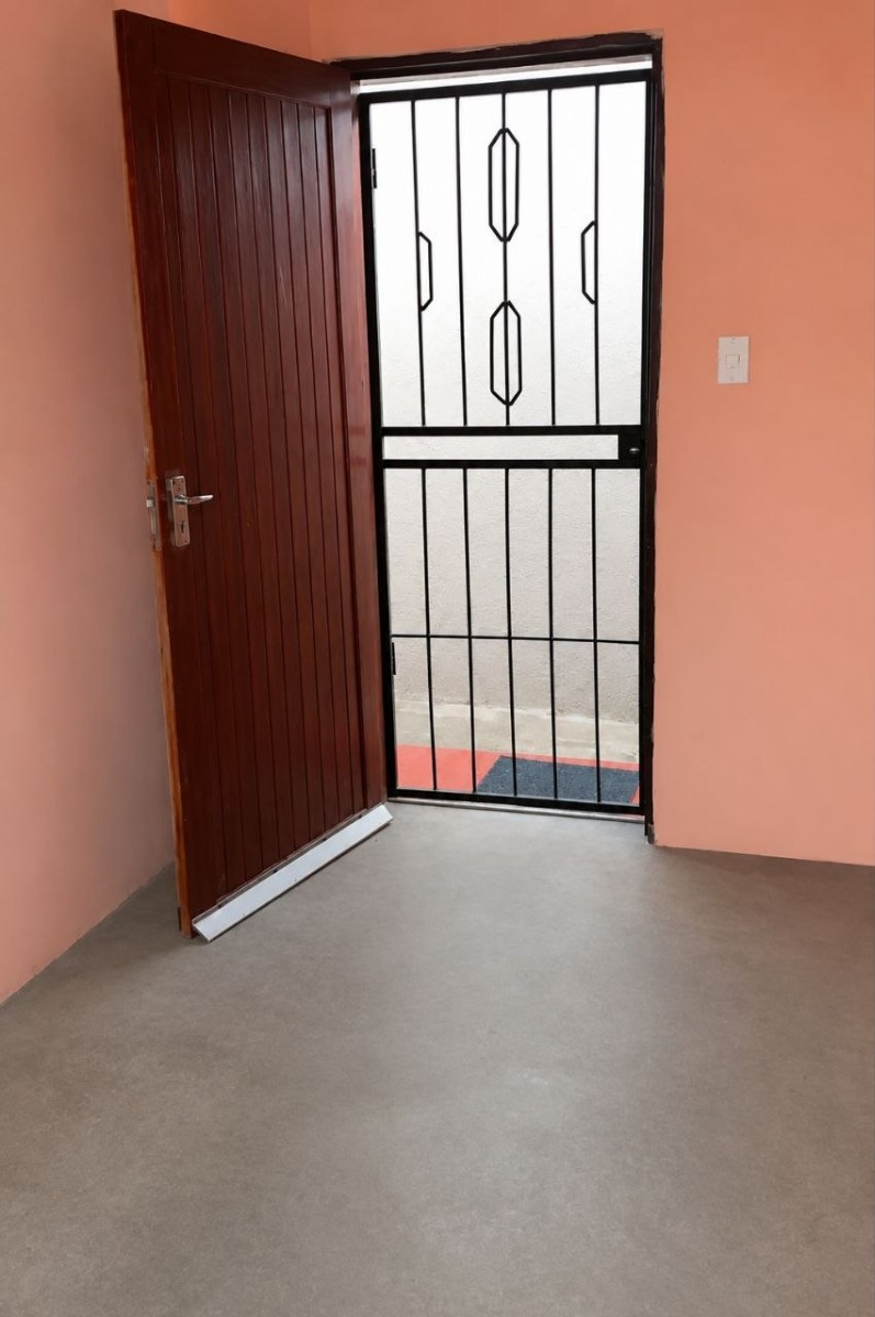 House for sale in Rondebult, Germiston, 180 m²