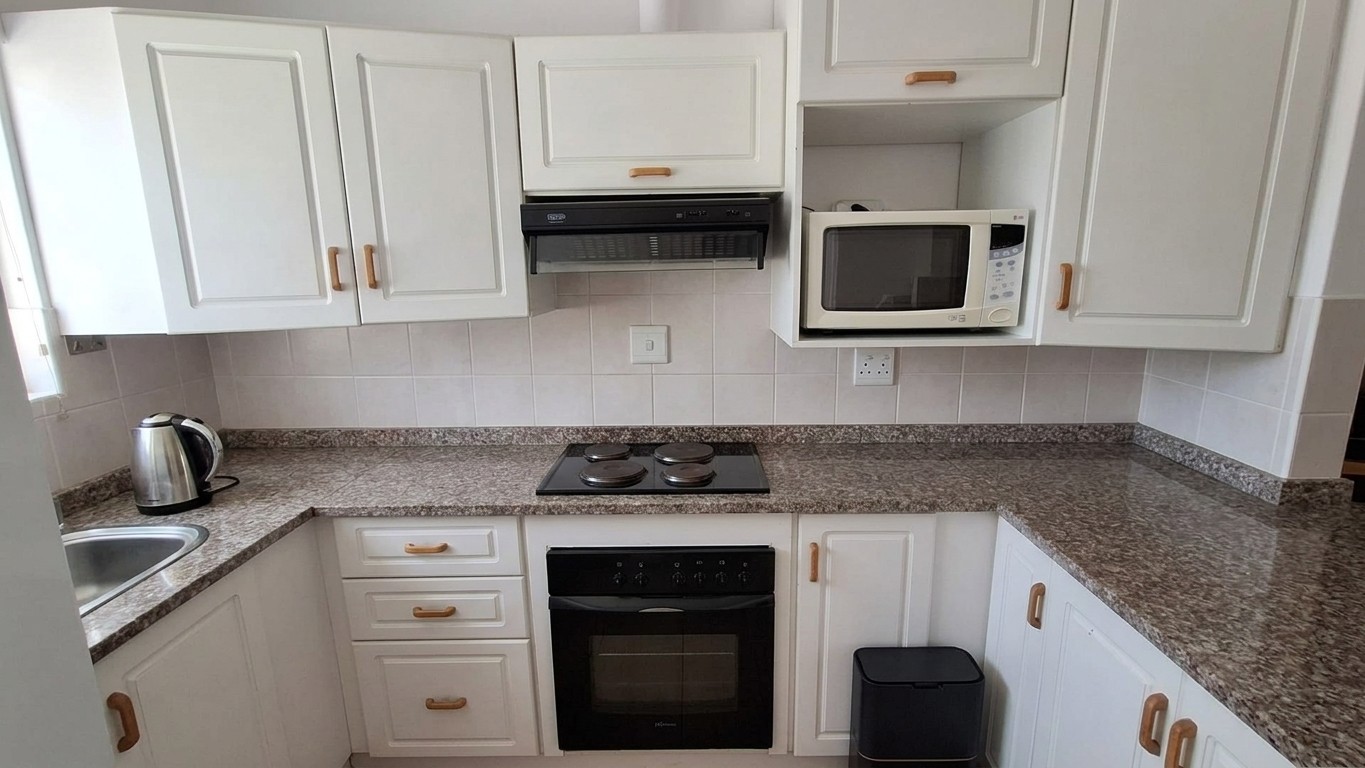Apartment for sale in Manaba Beach, Margate, KwaZulu Natal, 76 m²