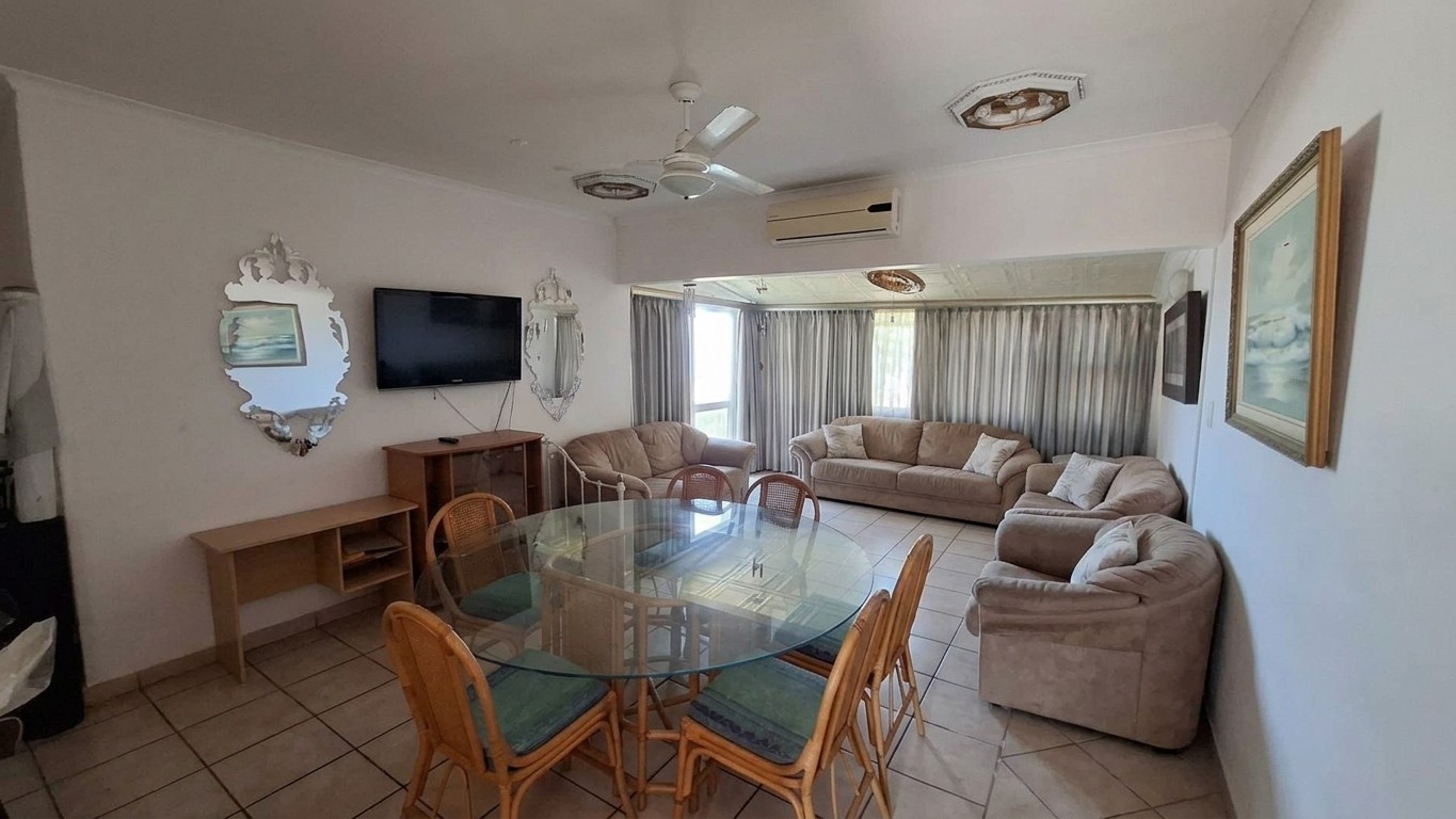 Apartment for sale in Manaba Beach, Margate, KwaZulu Natal, 76 m²