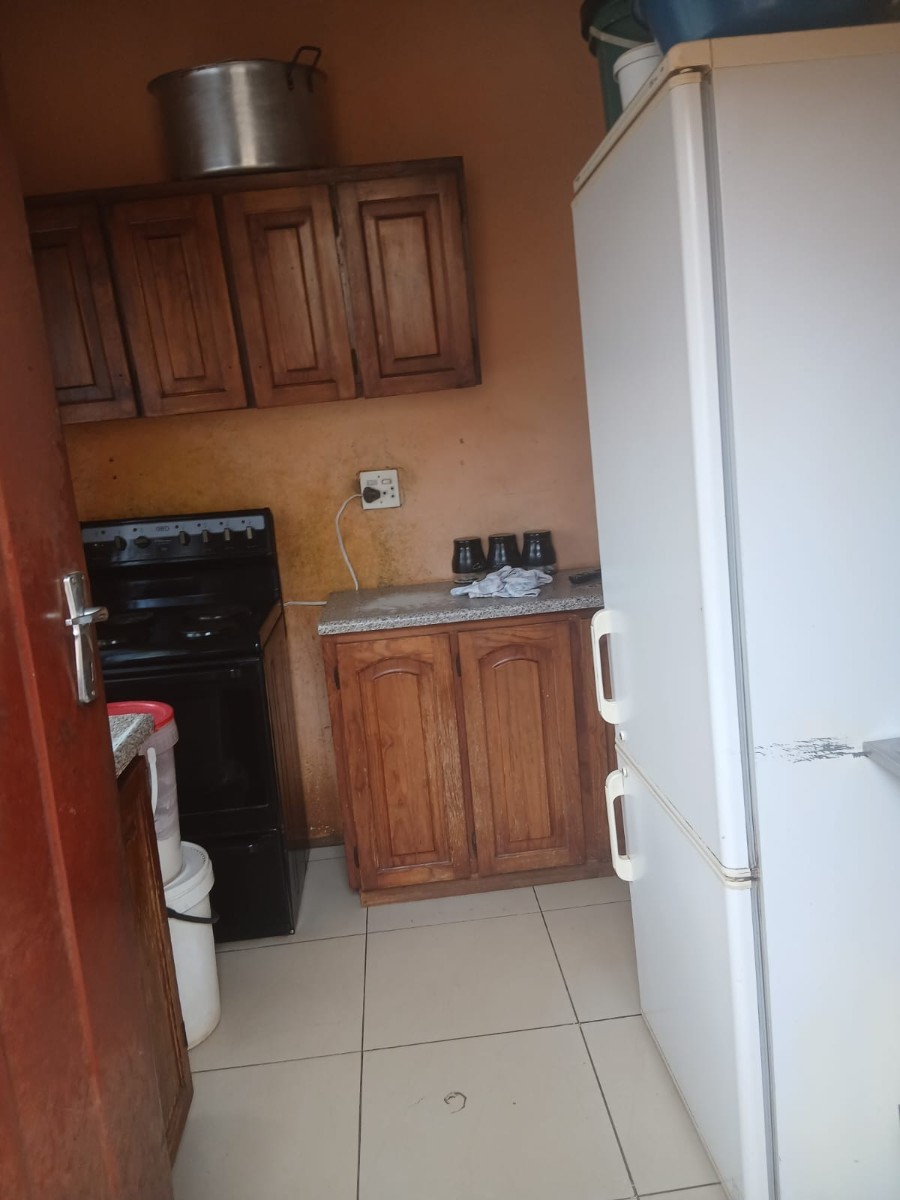 House for sale in Orange Farm, Evaton, 249 m²