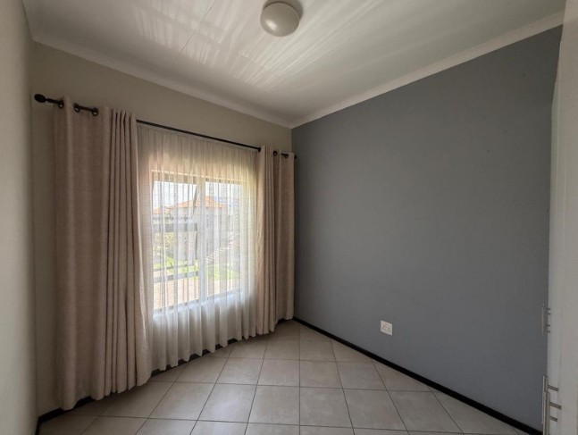 Apartment for rent in Goedeburg, Benoni, 00 0, Waterfall park, 0 Beryl street, Goedeburg, Benoni, Gauteng